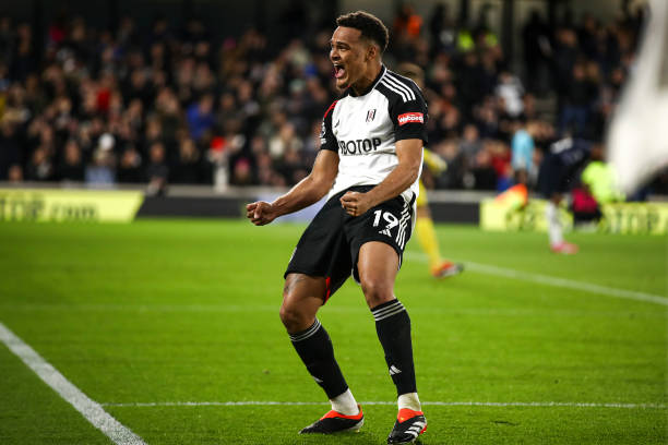 赛场上崭露 赛场上崭露