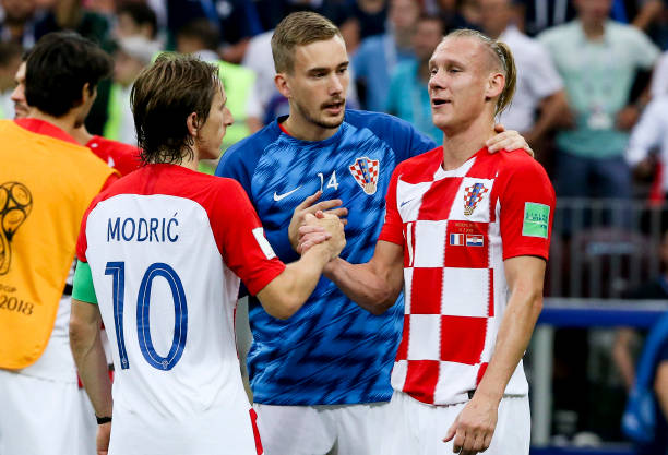 色赋予了阿 色赋予了阿